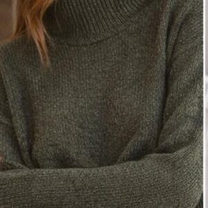 Olive green turtleneck sweater #winterknits #clavinklien.  Calvin Klein